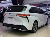 Фото 15 - Toyota Granvia