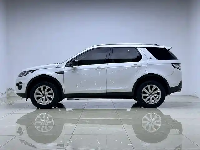 Land Rover Discovery Sport 2017 2.0T PURE фото 4