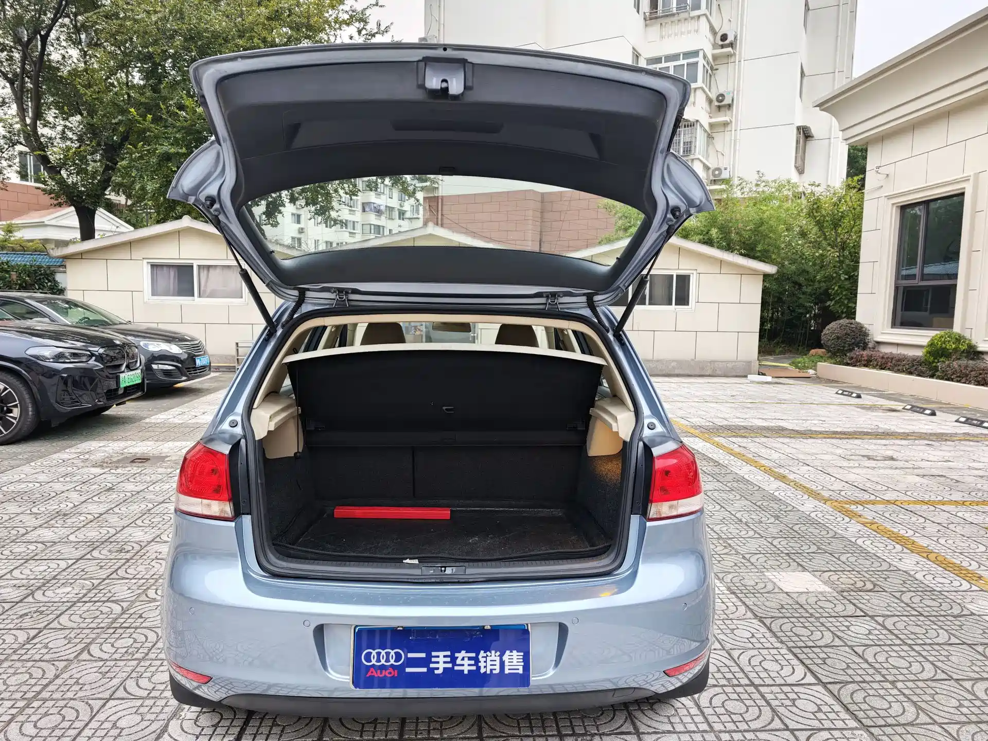 Photo 16 - Volkswagen Golf