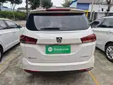 Фото 6 - Baojun 360