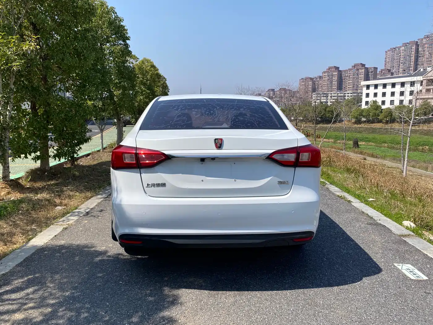 Photo 6 - Roewe 360