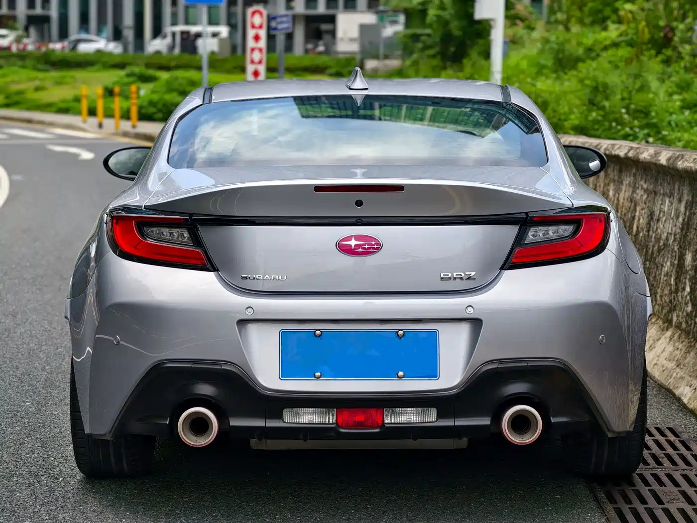 Subaru BRZ 2022 2.4L Manual фото 5