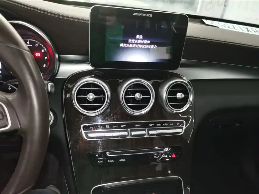 Mercedes-Benz GLC 2017 GLC 260 4MATIC Dynamic фото 13