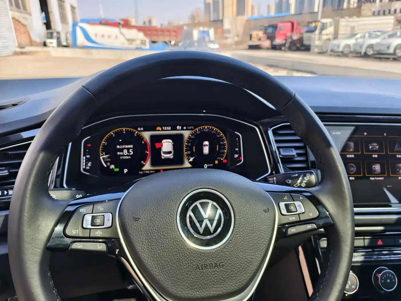 VOLKSWAGEN T ROC EXPLORING SONGS