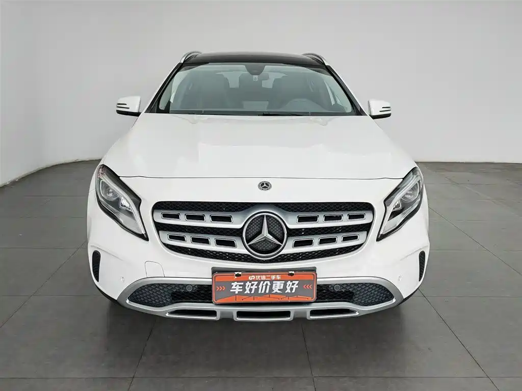 Mercedes-Benz GLA 2018 GLA 200 Fashion фото 3