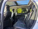 Фото 12 - Ford Edge