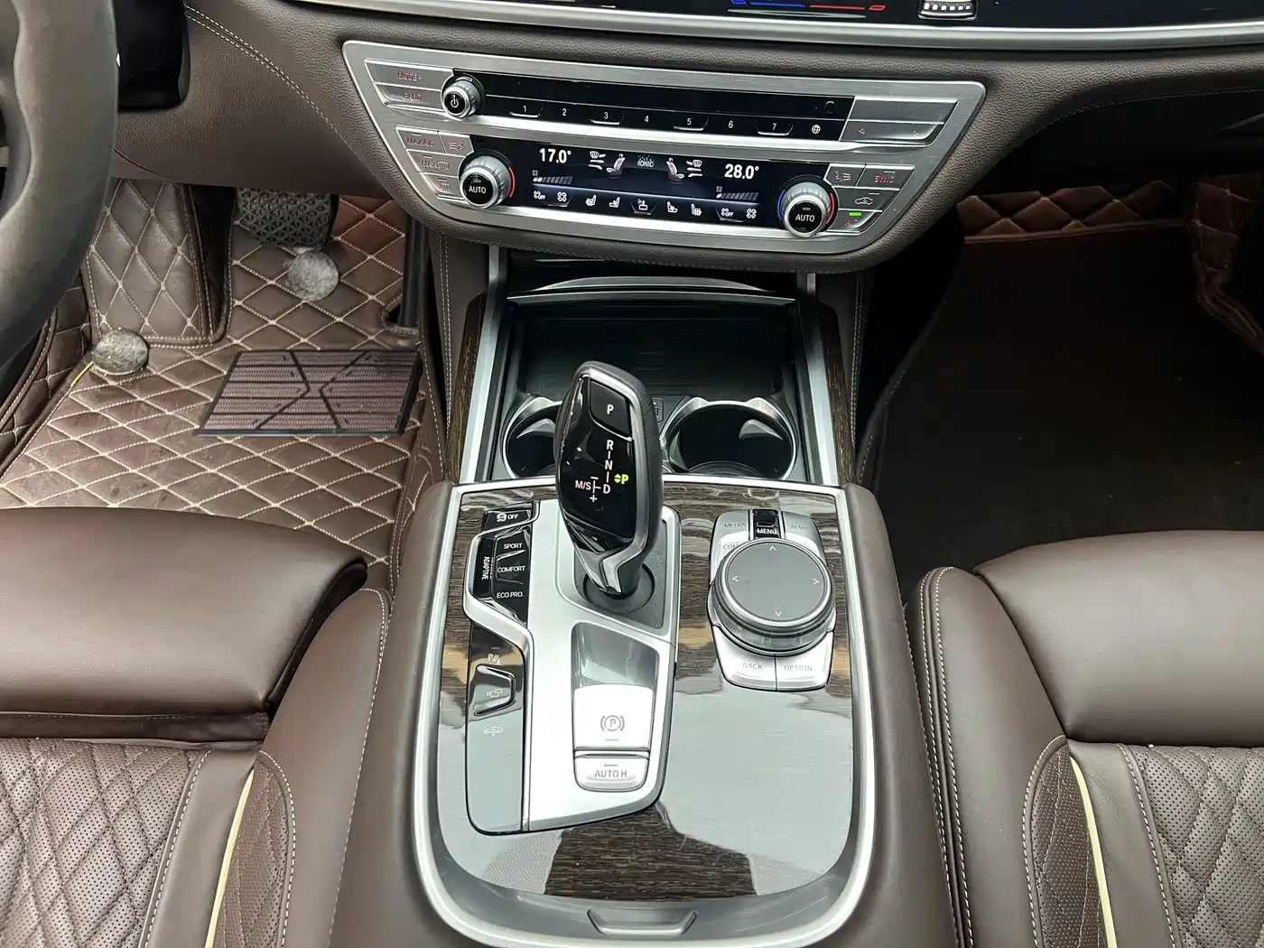 BMW 7 Series 2019 740Li Premium Luxury Package фото 7