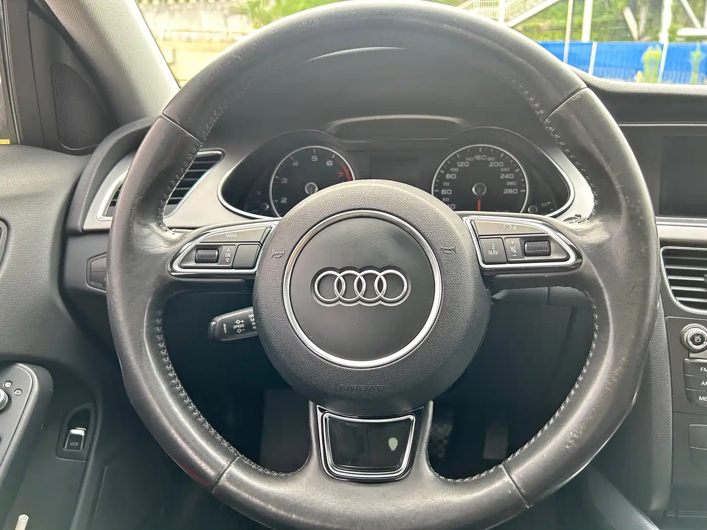 Audi A4L 2016 35 TFSI Automatic Standard фото 15