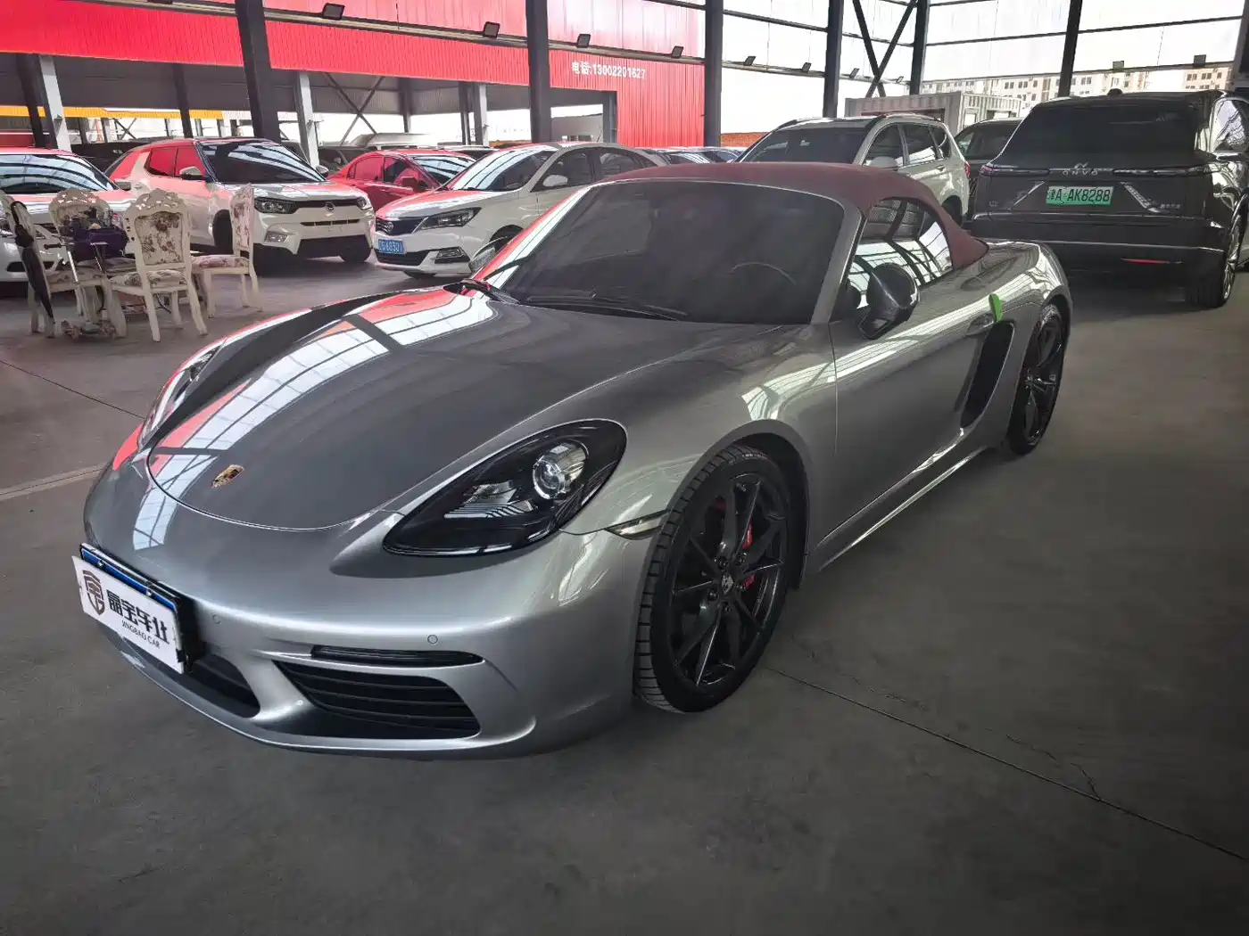 Porsche 718 2019 Boxster T 2.0T фото 2