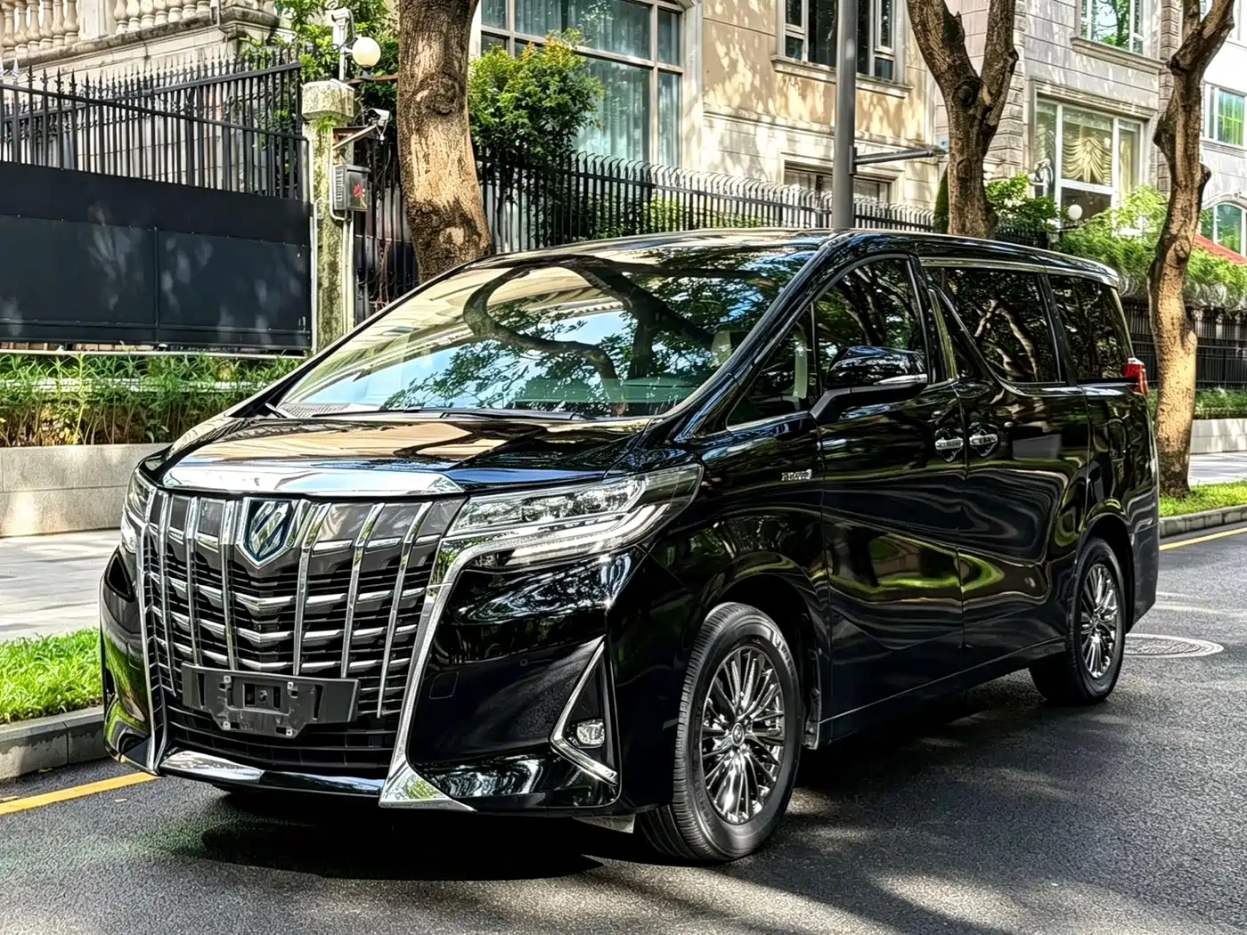 Toyota Alphard 2021 Hybrid 2.5L Luxury