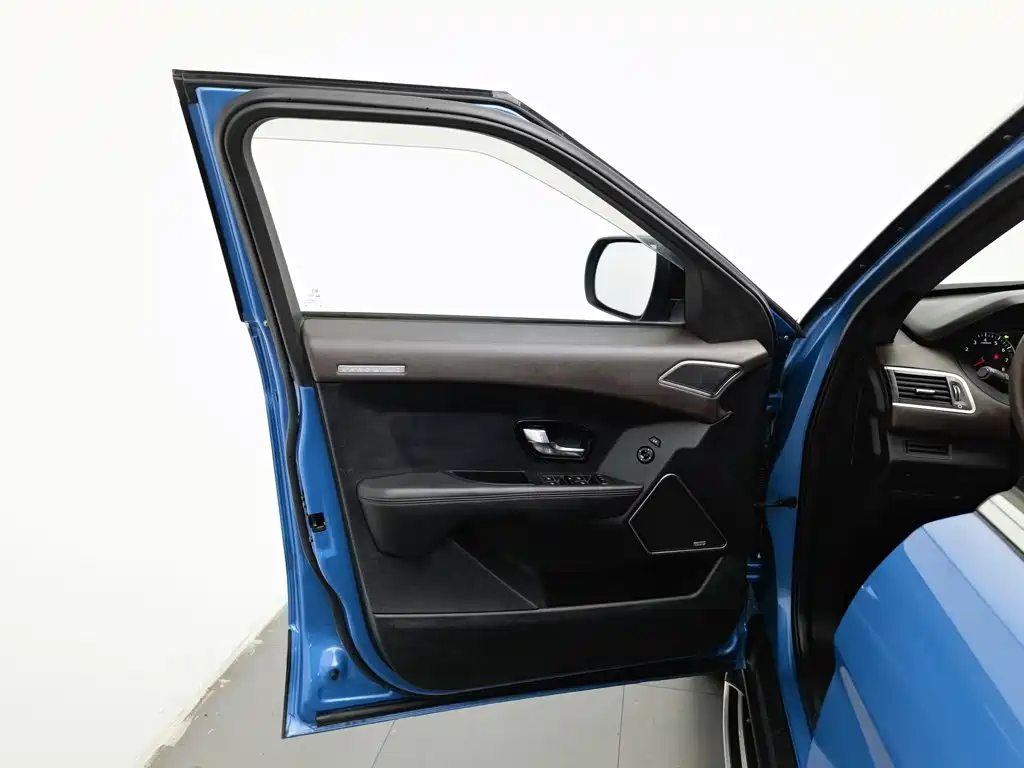 Landwind X7 2016 2015 2.0T Panoramic Flagship Edition