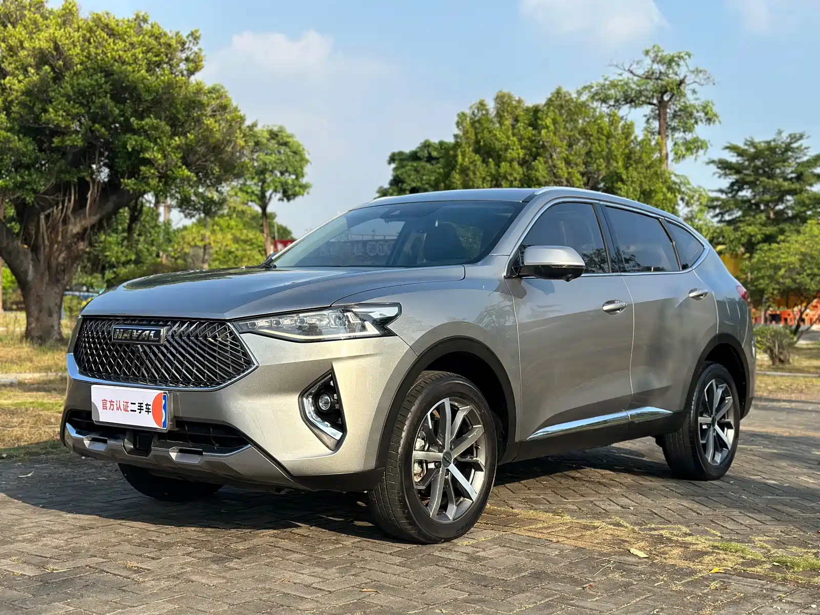 Фото 1 - Haval F7