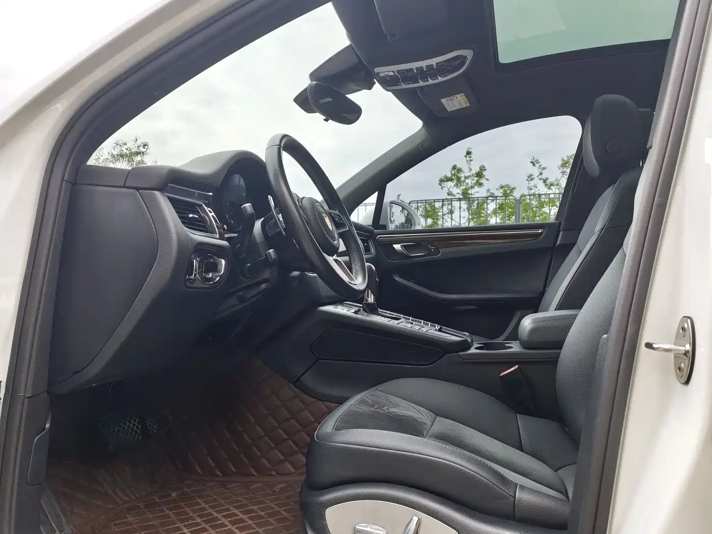 Porsche Macan 2017 Macan 2.0T фото 14