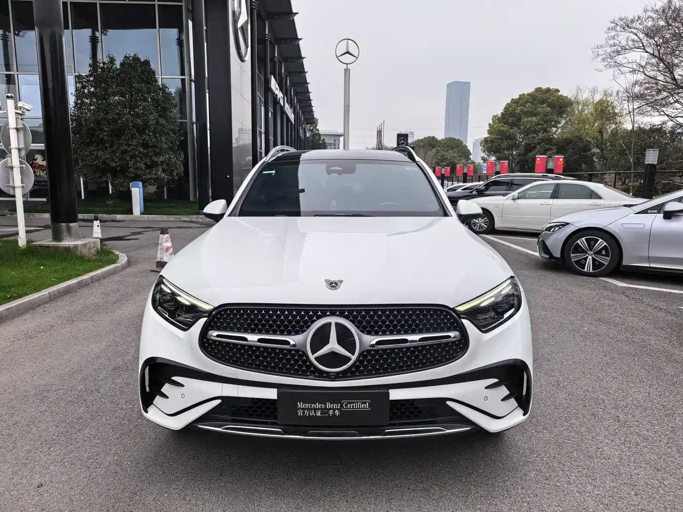Mercedes-Benz GLC 2023 GLC 300 L 4MATIC Luxury 7-Seater фото 2