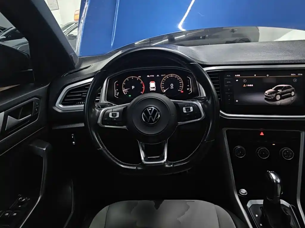 Фото 11 - Volkswagen T-ROC