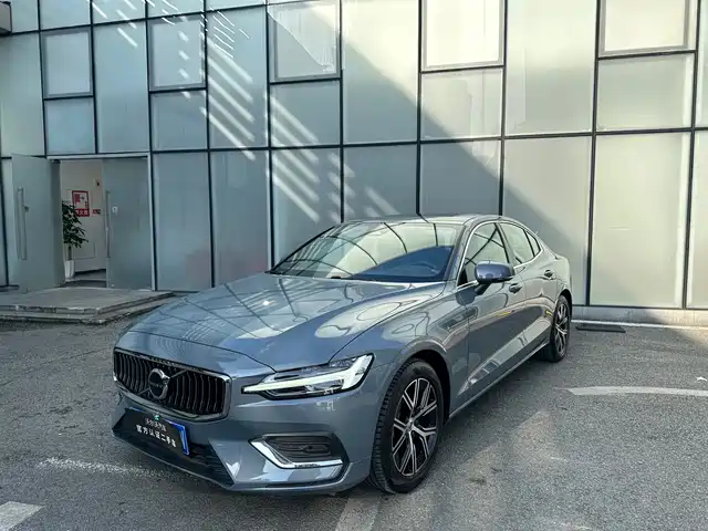 Volvo S60 2024 B4 Elegance Luxury Edition