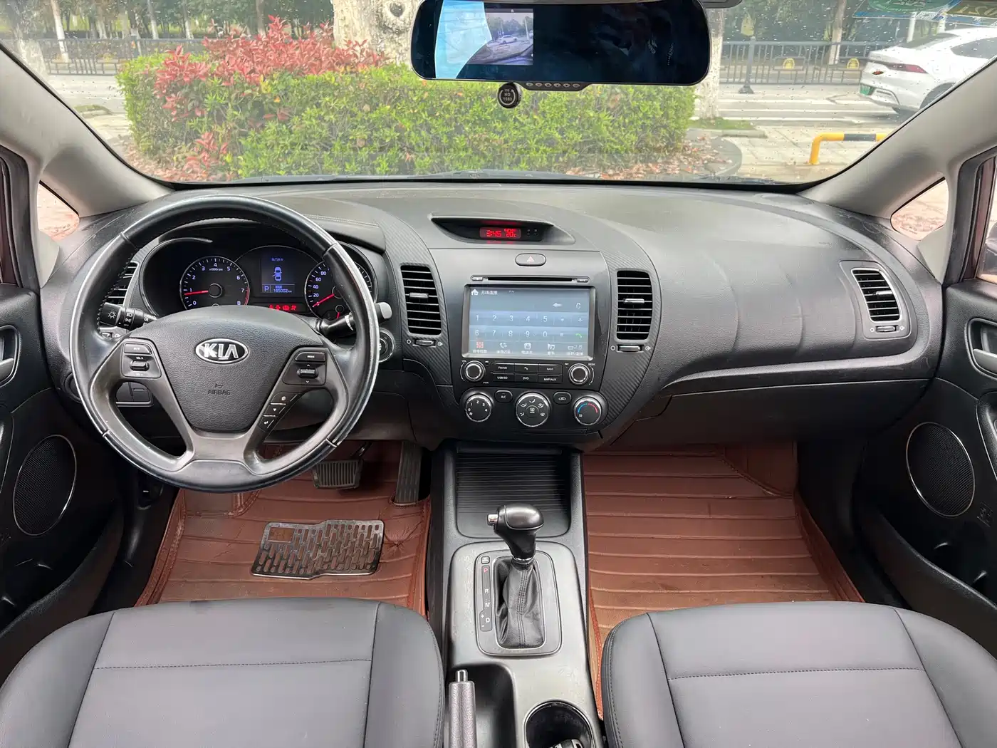 Kia K3 2013 1.6L Automatic GLS фото 16