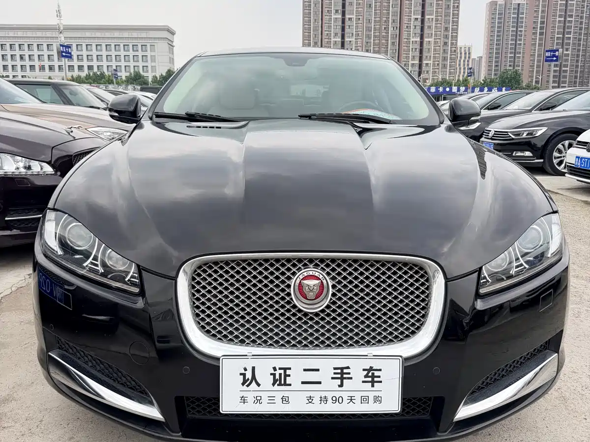 Jaguar XF 2015 2015 XF 2.0T Style Edition