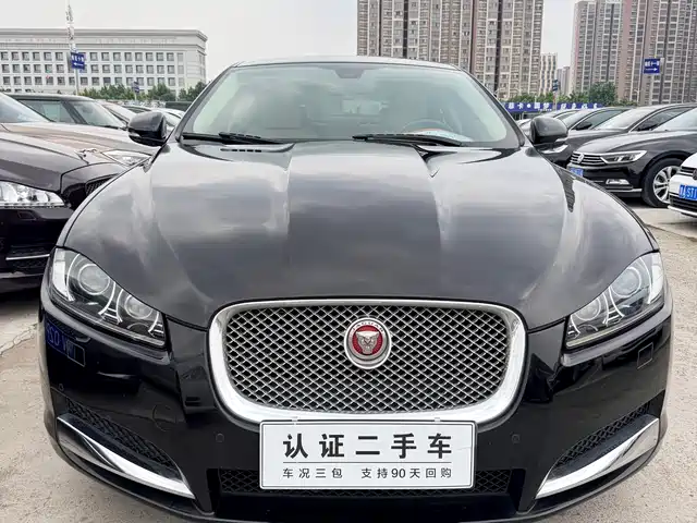 Jaguar XF 2015 XF 2.0T Style Edition — фото 2
