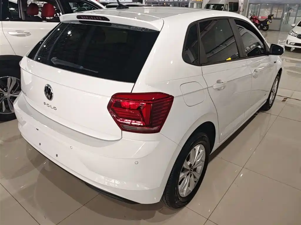 Volkswagen Polo 2023 Plus 1.5L Automatic Colorful Tech Edition фото 7
