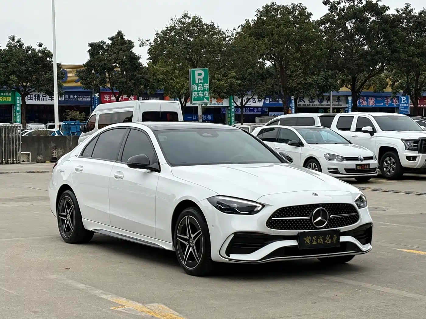 Mercedes-Benz C-Class 2024 C 260 L Night Edition Sport фото 3