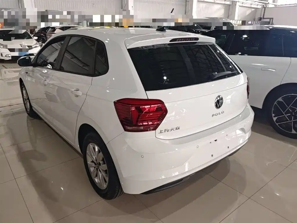 Volkswagen Polo 2023 Plus 1.5L Automatic Colorful Tech Edition фото 5