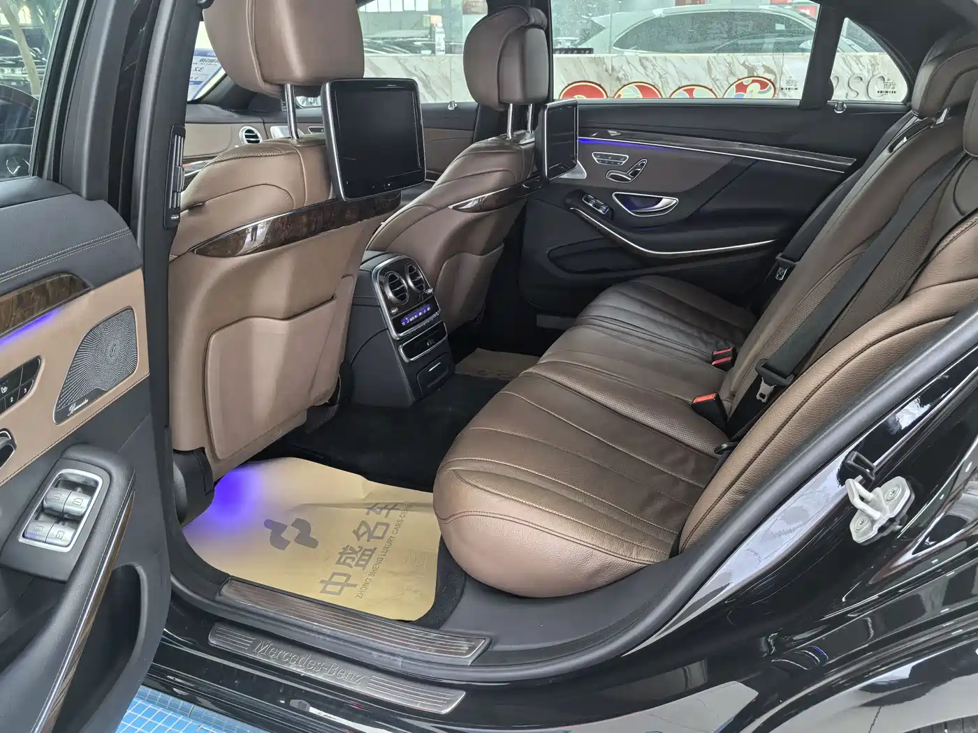 Mercedes-Benz S-Class 2016 S 320 L Luxury фото 9
