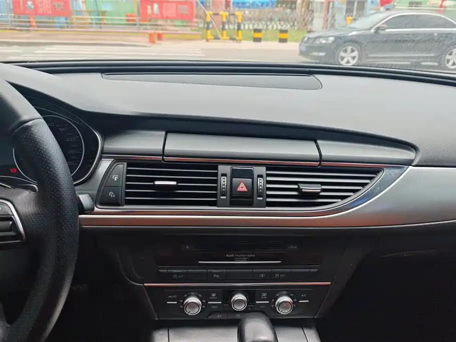 Audi A6L 2016 30 FSI Comfort фото 13