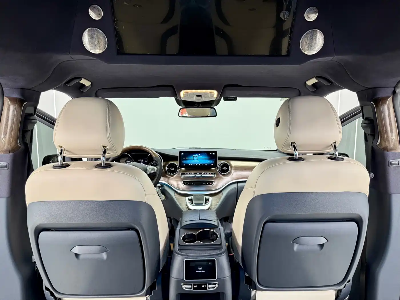 Mercedes-Benz V-Class 2021 V 260 L Long Wheelbase Luxury Edition фото 19