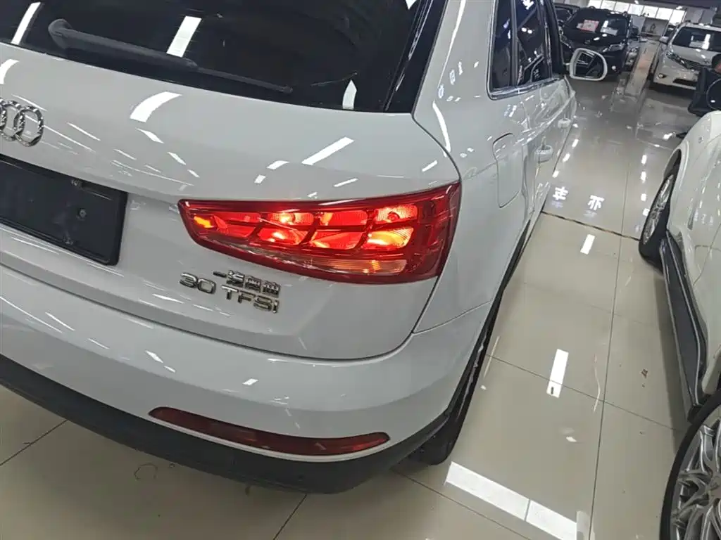 Audi Q3 2015 30 TFSI Progressive фото 8