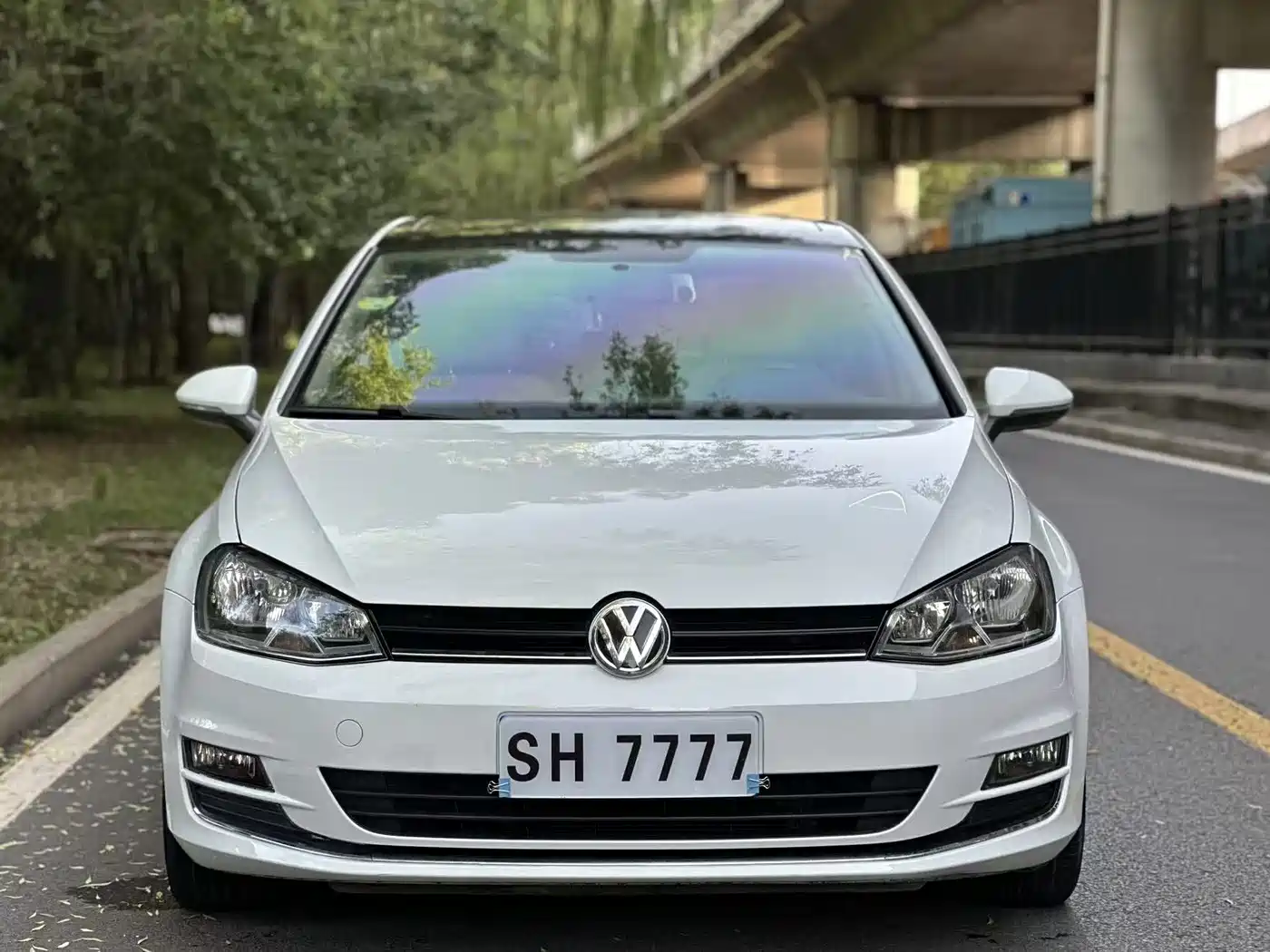 Volkswagen Golf 2016 1.6L Automatic Comfort фото 2