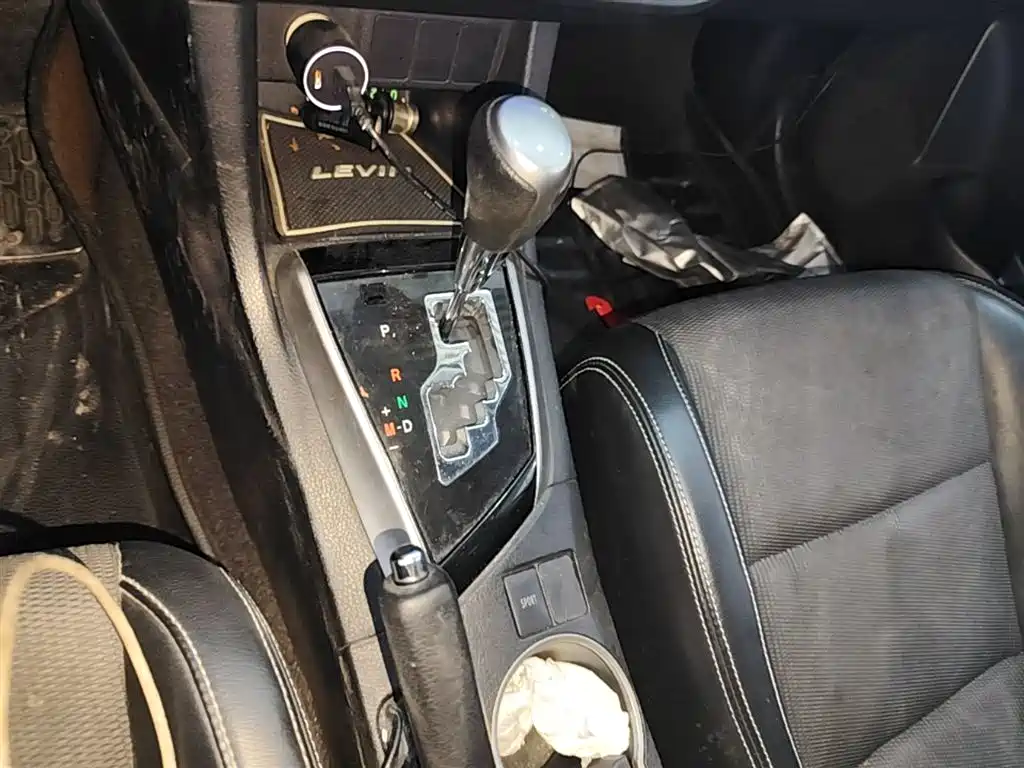 Toyota Levin 2014 1.6G-L CVT Premium Edition фото 14