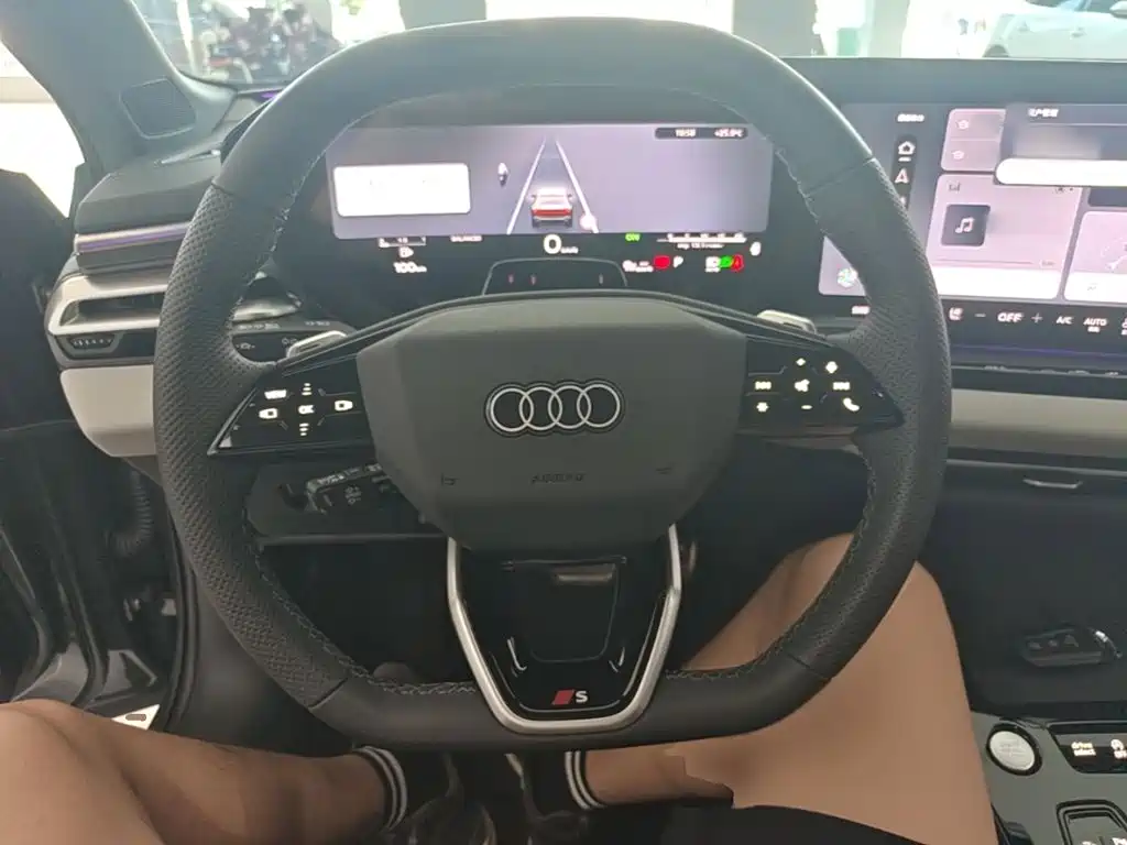 AUDI A5L