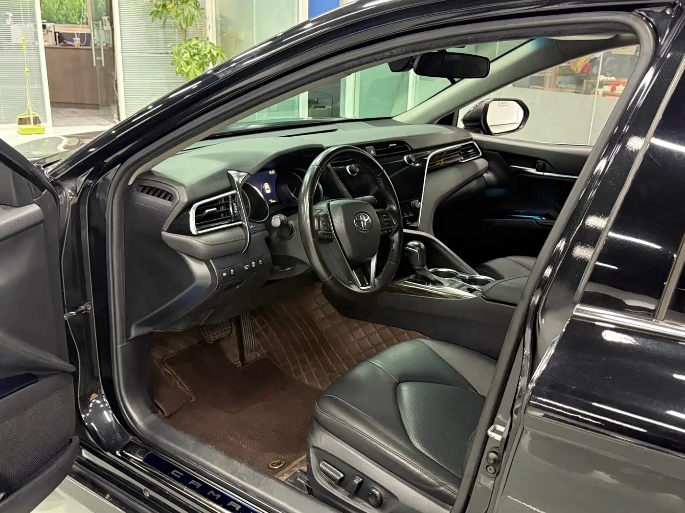Toyota Camry 2019 Facelift 2.5G Luxury Edition фото 4