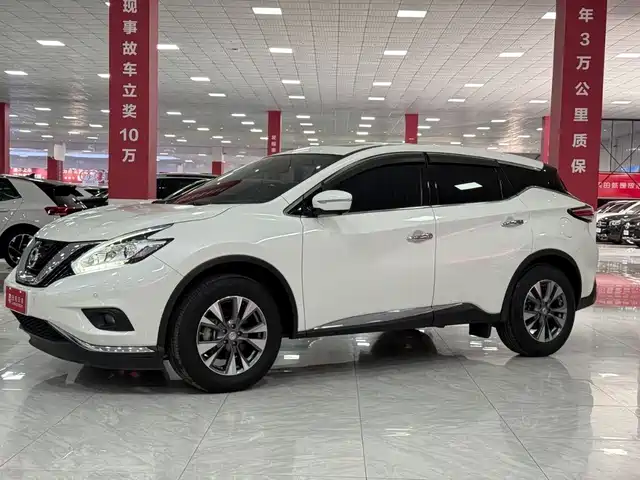 NISSAN LOULAN