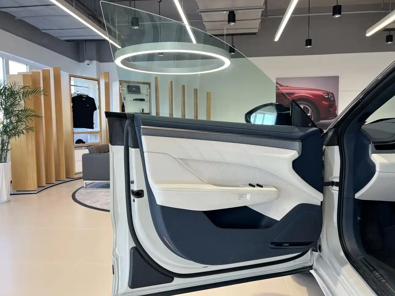 ZEEKR EXTREME KRYPTON 001