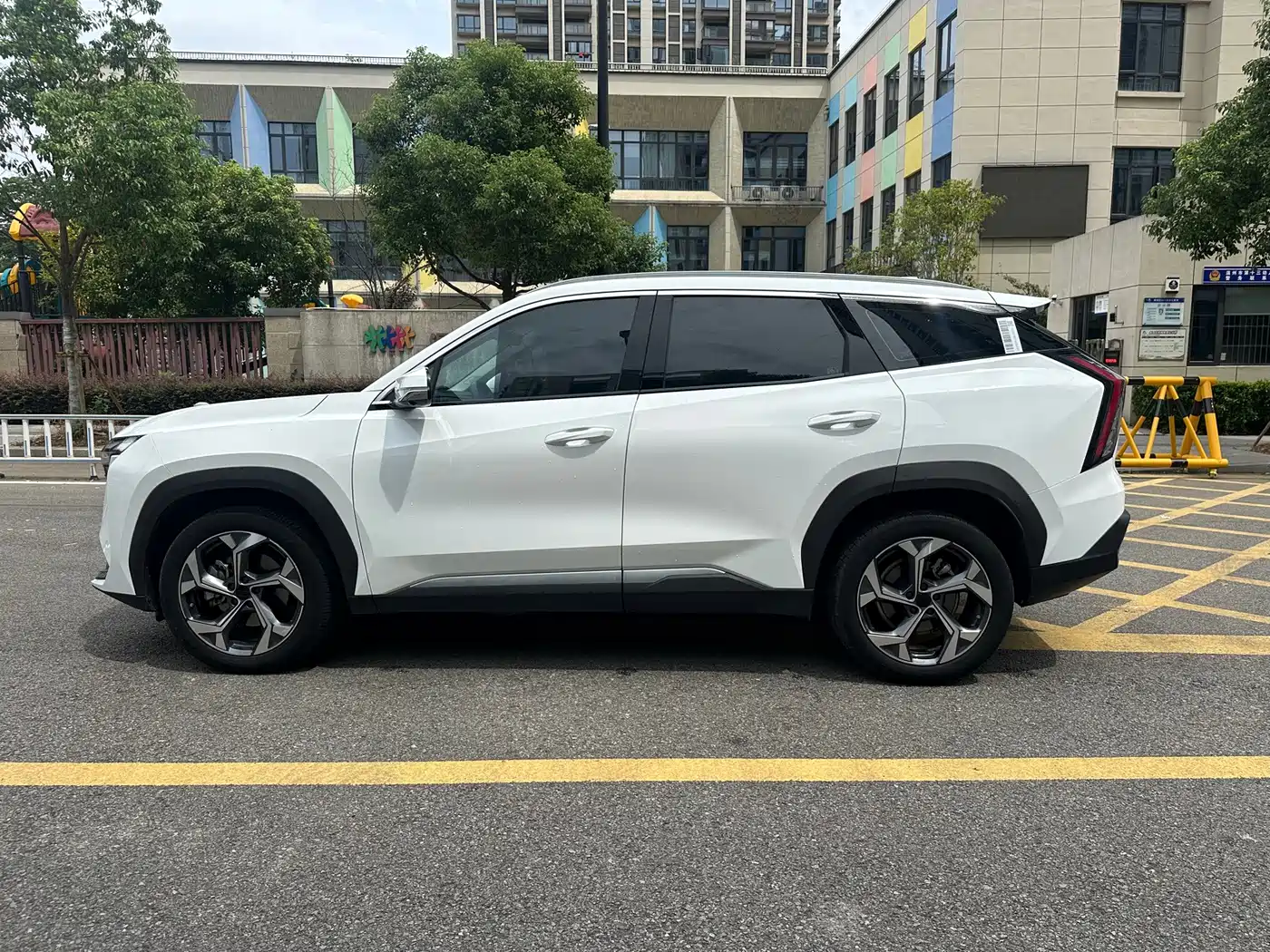 Geely Atlas L 2025 2024 1.5TD DCT Premium Edition