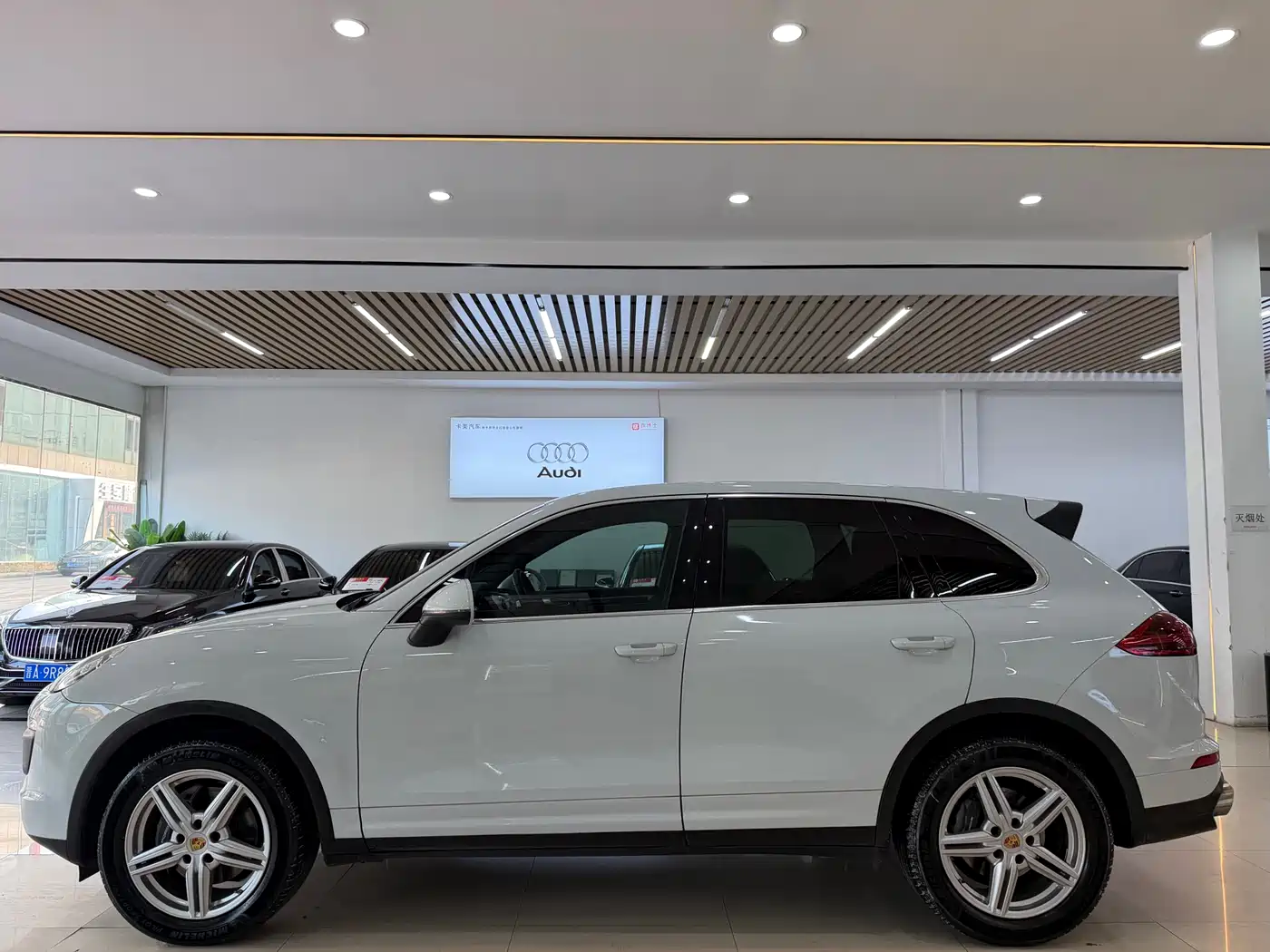 Porsche Cayenne 2015 Cayenne 3.0T фото 3