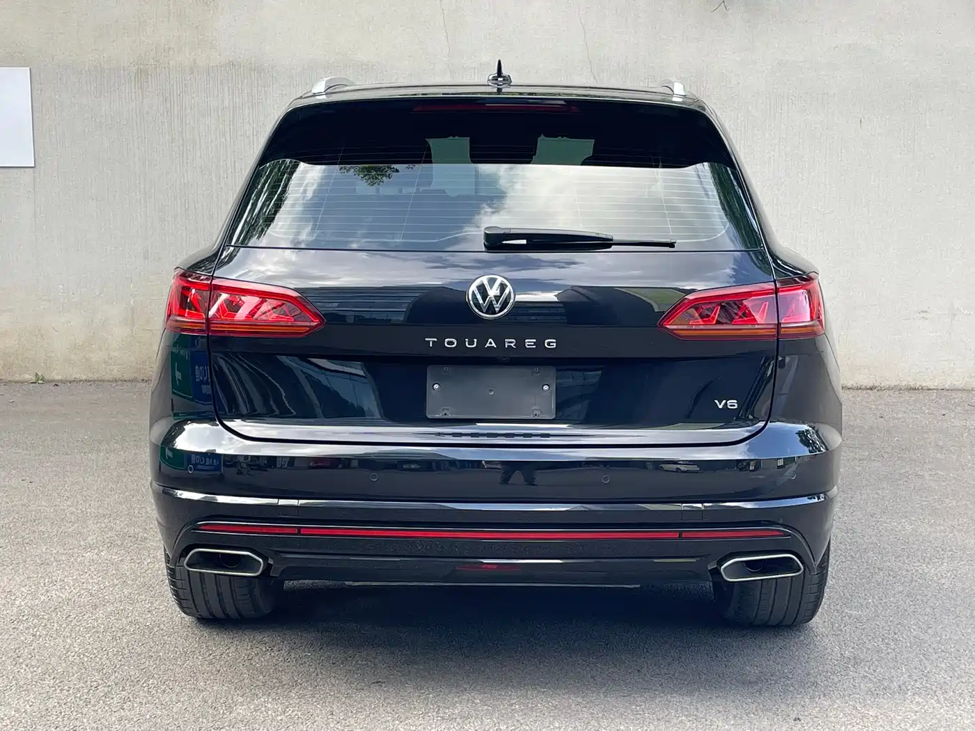 VOLKSWAGEN TOUAREG
