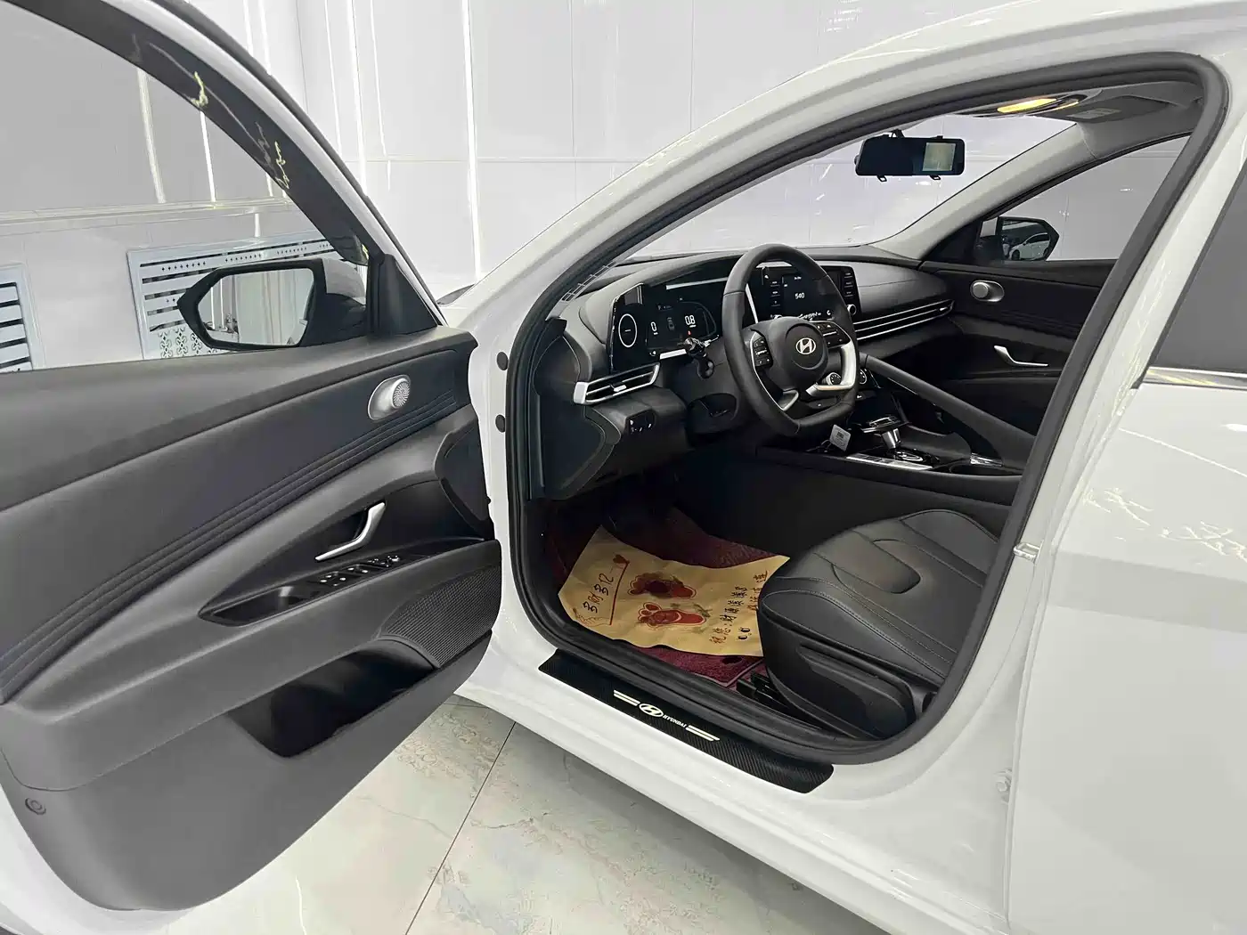 Hyundai Elantra 2023 1.5L CVT GLX Elite Edition фото 7