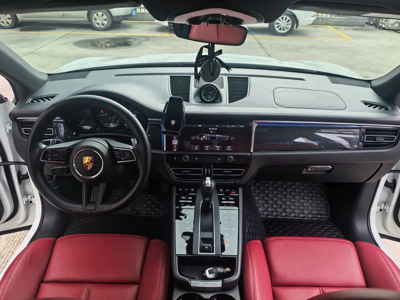 Porsche Macan 2023 Macan 2.0T фото 10