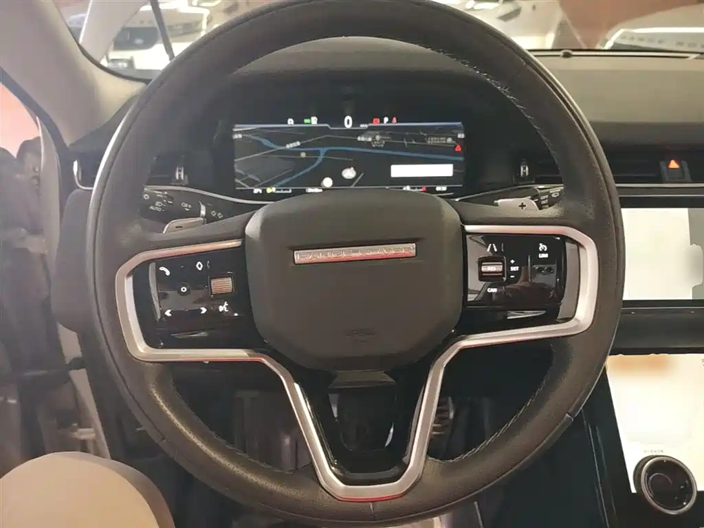 Land Rover Range Rover Evoque 2022 Range Rover Evoque L 249PS R-Dynamic Corinthian Bronze Special Edition фото 11