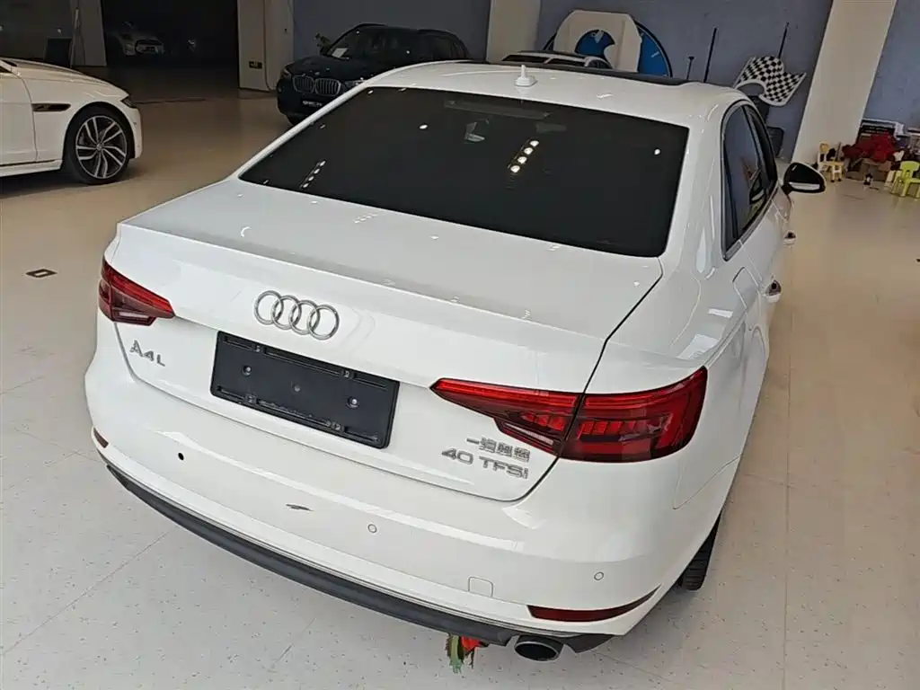 Audi A4L 2017 40 TFSI Style Edition фото 7