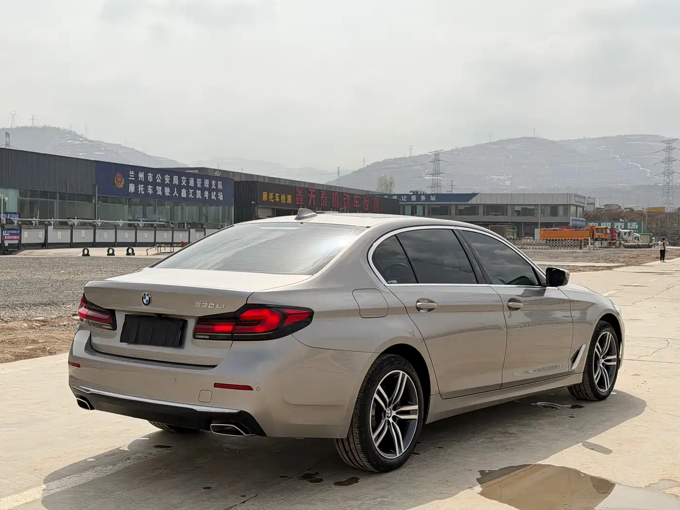 BMW 5 SERIES