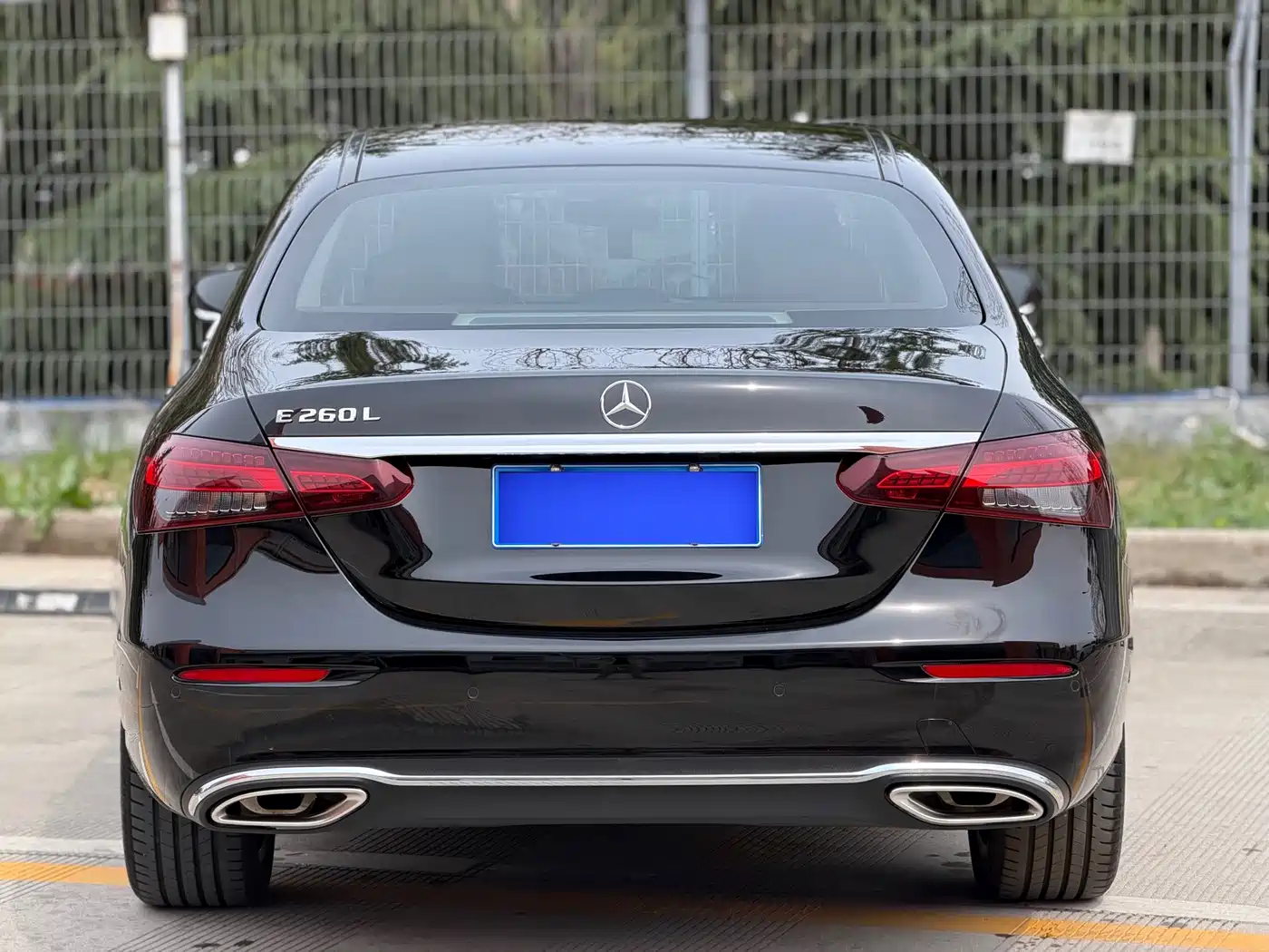 MERCEDES-BENZ E CLASS