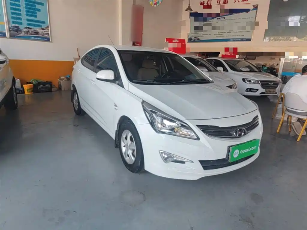 Hyundai Verna 2014 1.4L Automatic Smart GLS фото 4