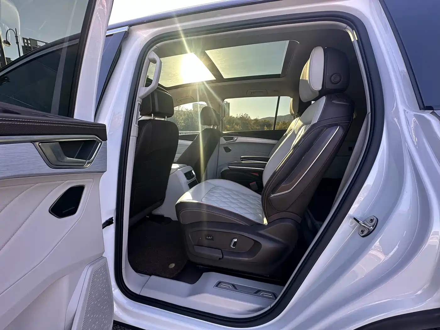 Volkswagen Talagon 2022 530TSI 4WD Flagship Victory Pro Edition 6-seater фото 5