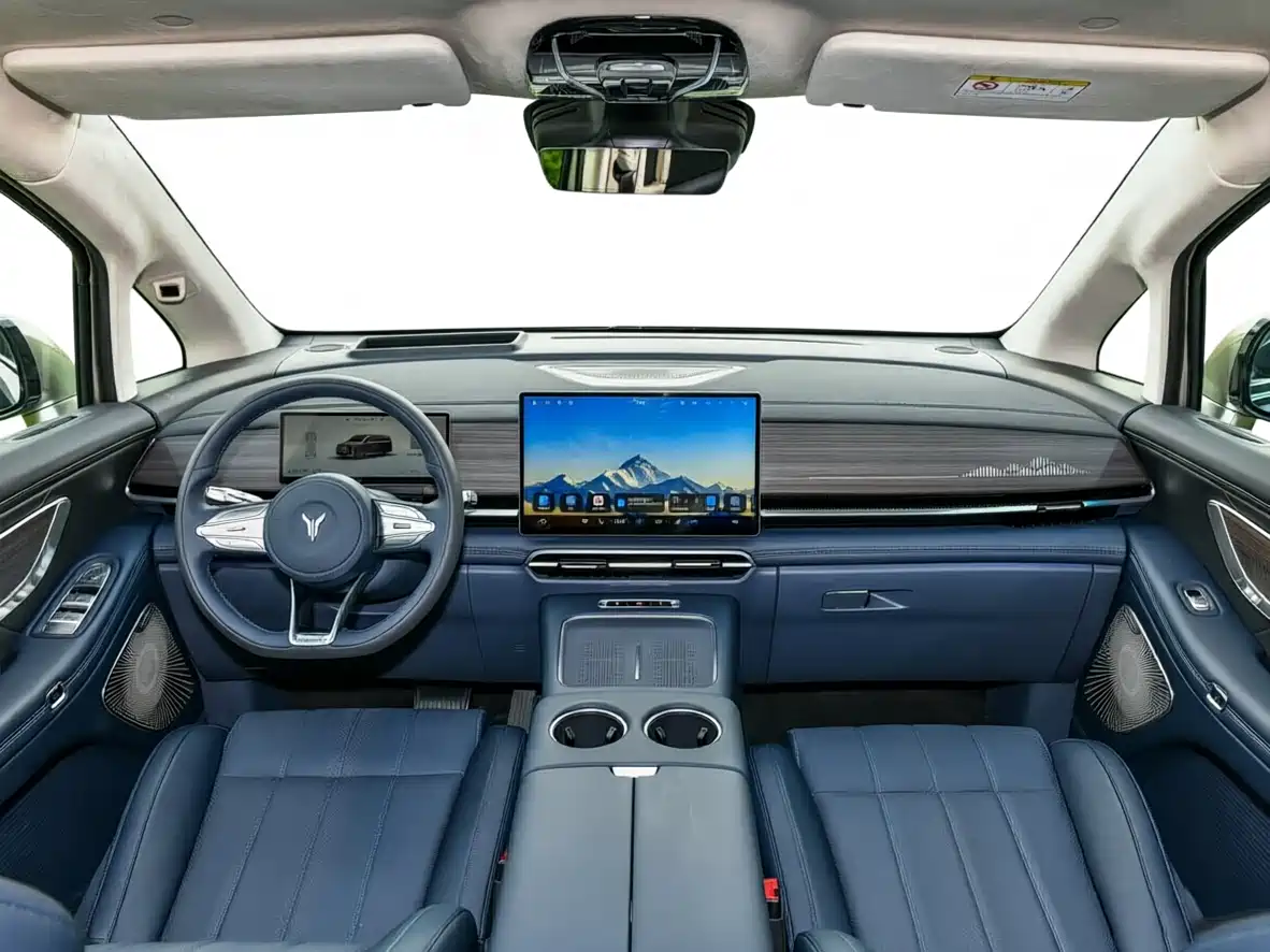 Voyah Auto Voyah Dreamer 2025 Model PHEV Basic Version фото 10