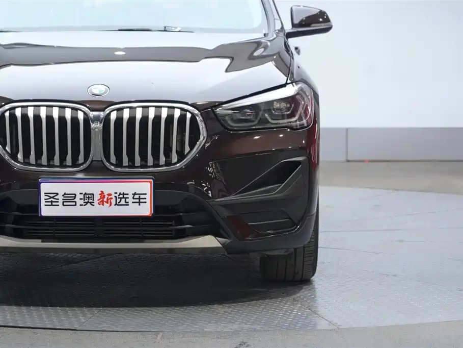 BMW X1 2020 sDrive25Li Leading Model фото 3