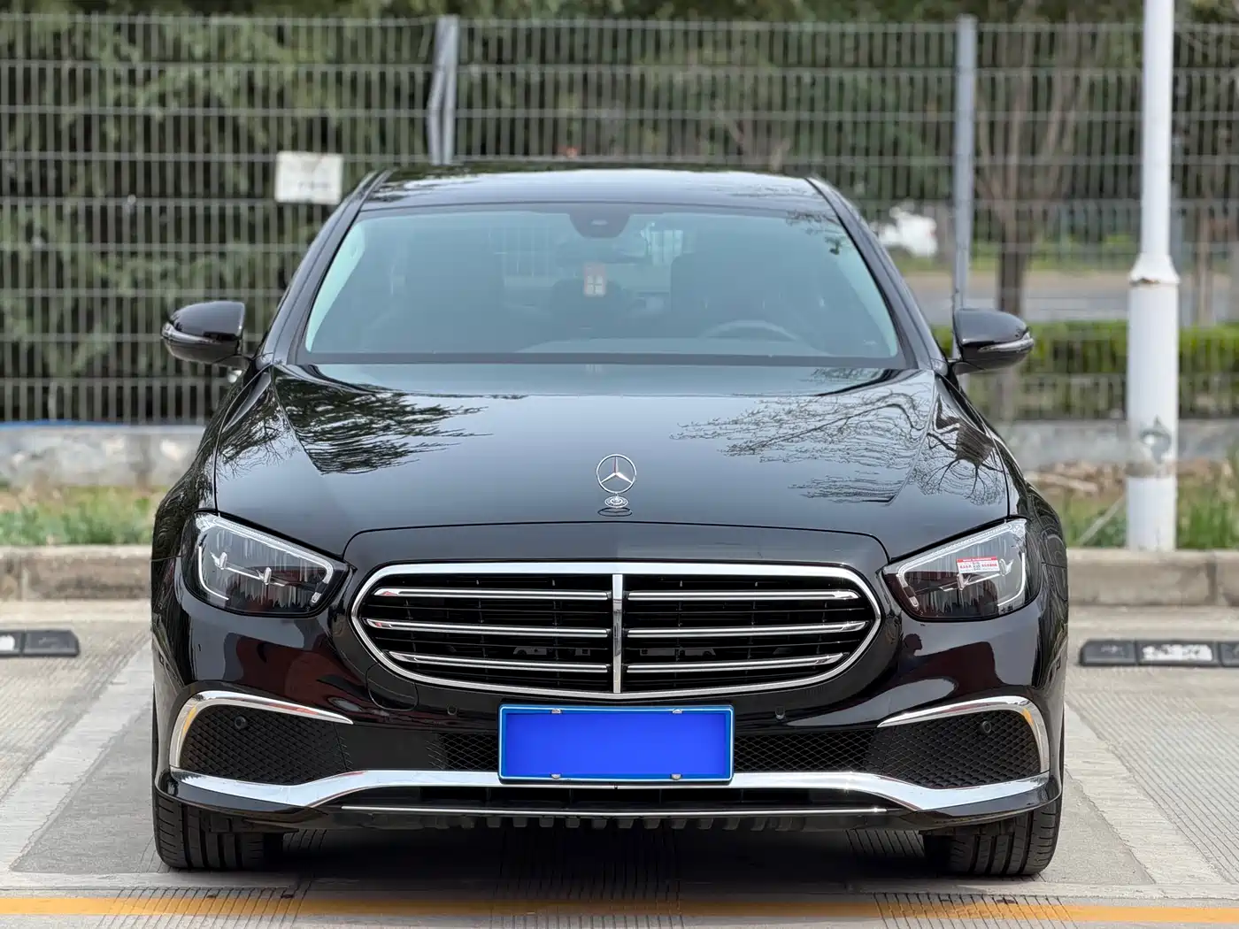 MERCEDES-BENZ E CLASS